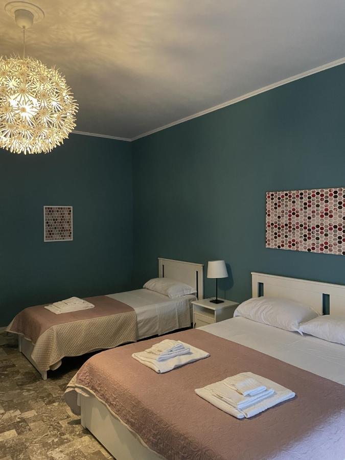 Interno1 Bari Policlinico Hotel Exterior foto